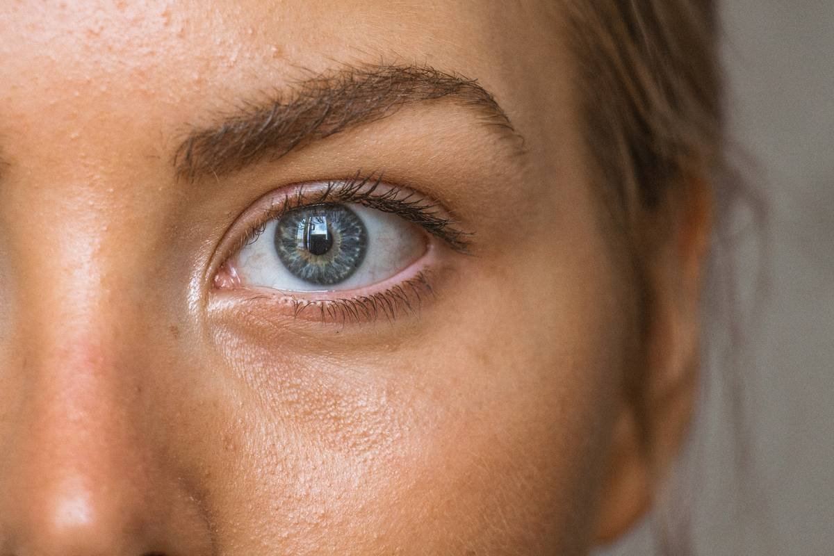 Why Your Brows Look Flat & How Cosmetic Shading Powder Fixes It Instantly